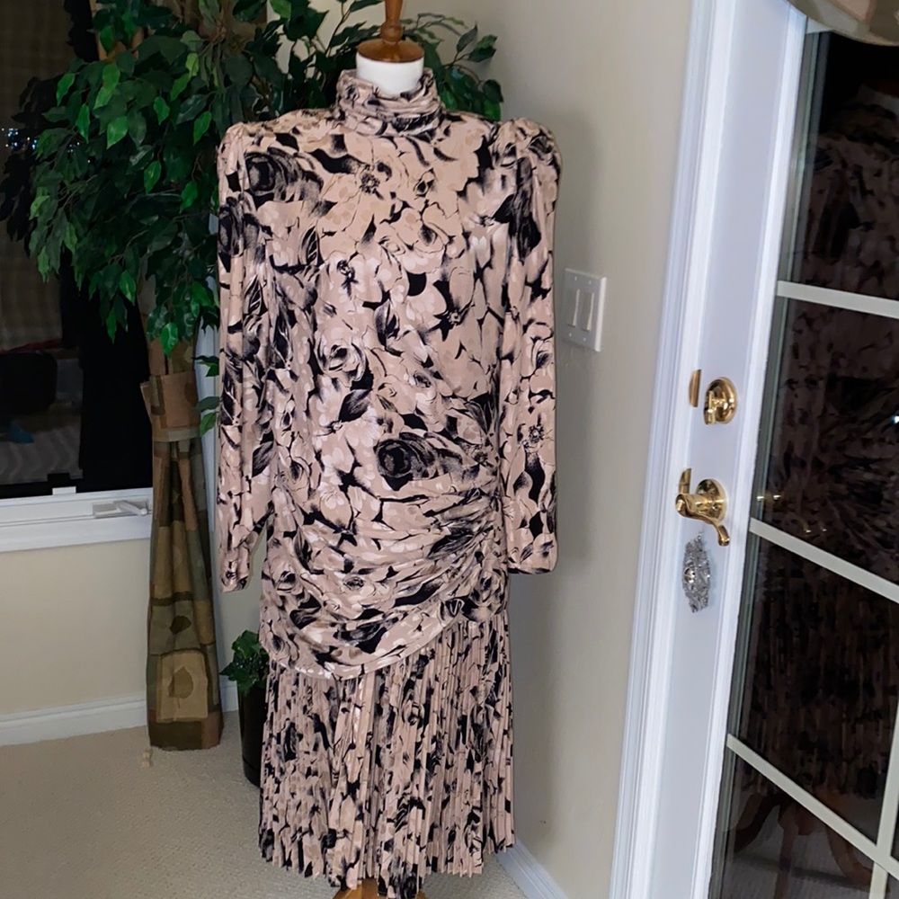 Saks Fifth Avenue High Collar Long Sleeve Midi Vintage 80s Dress Size 8